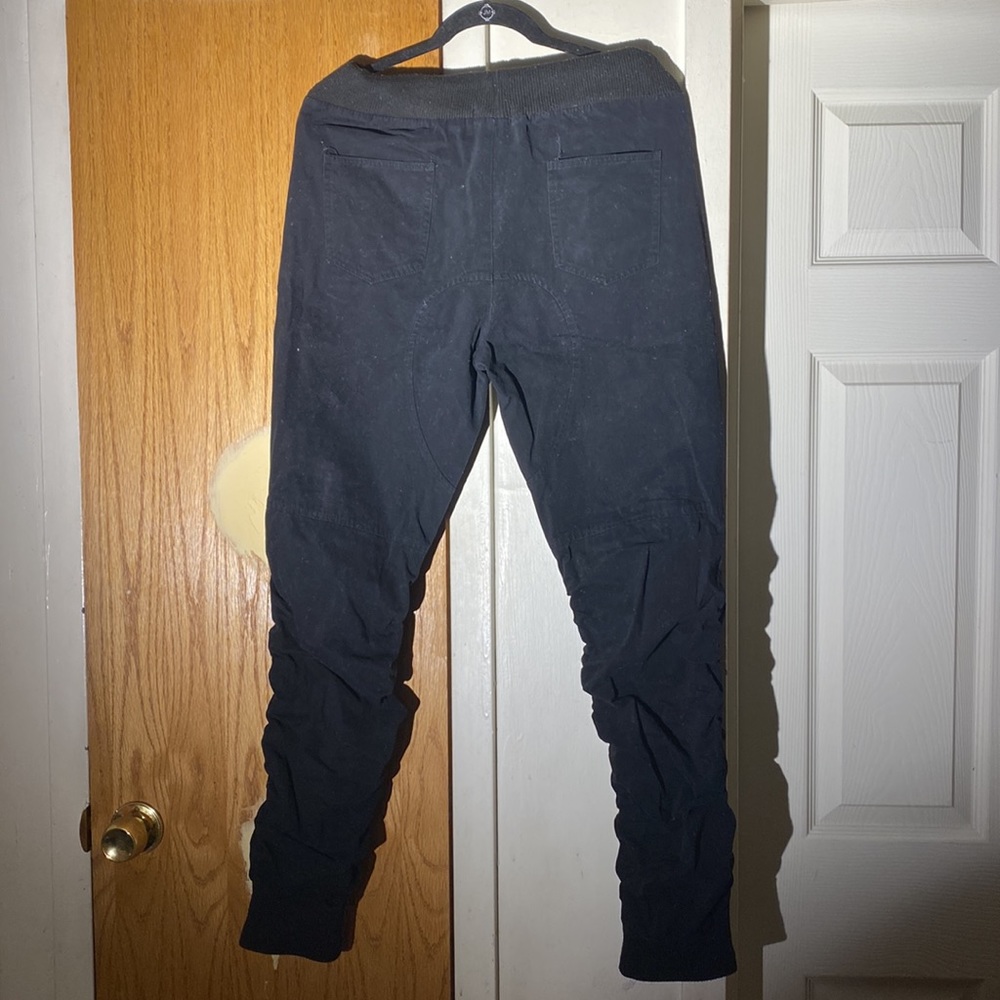 Stretch - Picture 4 of 5
